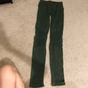 Nikibiki green leggings